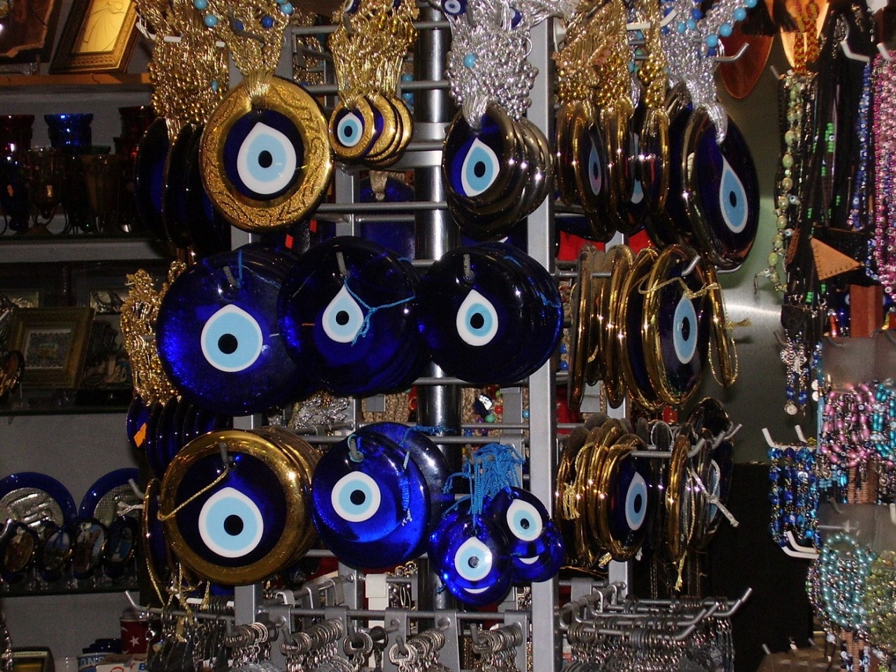 Blue_eyes.JPG Blue_eyes.JPG
