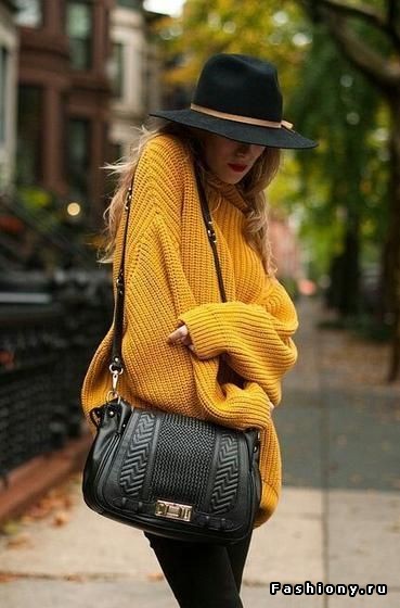Свежие образы со свитерами oversize Свежие образы со свитерами oversize