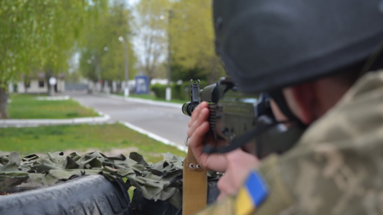 Донбасс сегодня: перемирию конец, «правосеки» убивают людей, Луганск принимает раненых