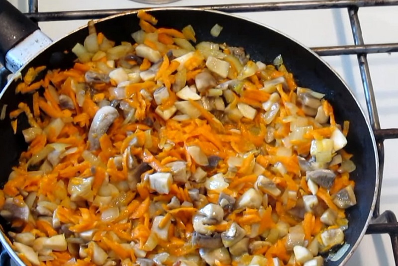 Фаршированная скумбрия! И на праздничный стол, и в обычную жизнь, нежная и сочная. Фаршированная скумбрия! И на праздничный стол, и в обычную жизнь, нежная и сочная.