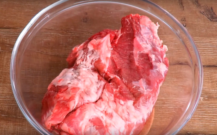 Для запекания подойдет практически любой кусок мяса. Для запекания подойдет практически любой кусок мяса.