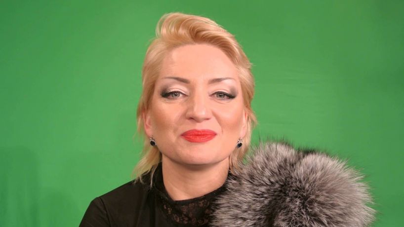 Пользователи сети раскритиковали песню «За Путина» тюменской певицы и шлют ей угрозы