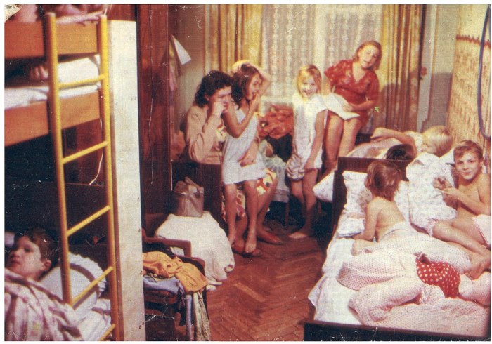 Семья Сорокиных в сентябре 1989 г. в квартире Семья Сорокиных в сентябре 1989 г. в квартире