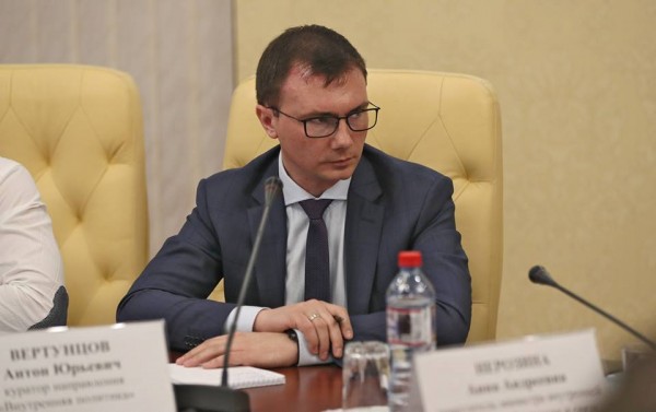 Аксёнов делает ставку на молодёжь Крыма