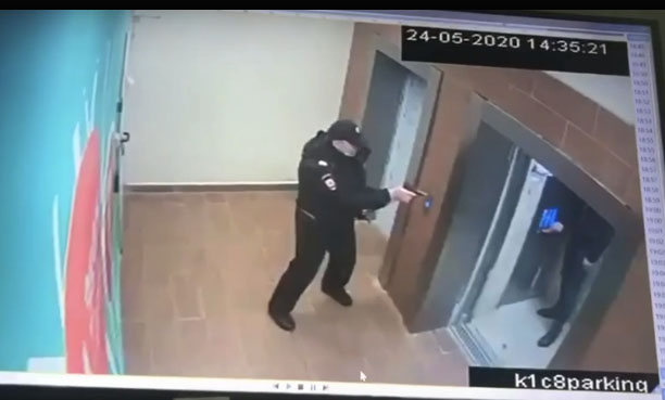 Участников вооруженной разборки в Москве оперативно задержали Участников вооруженной разборки в Москве оперативно задержали
(1 фото + 3 видео)