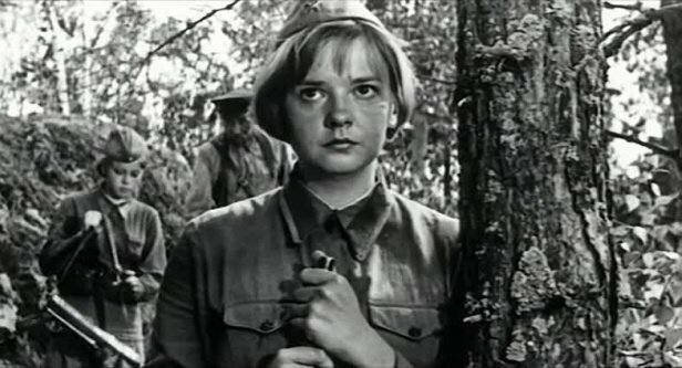 Екатерина Маркова в фильме "А зори здесь тихие..." (1972)