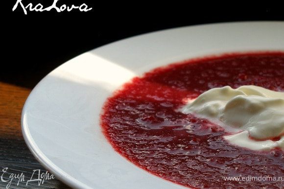 Я подавала суп со сметаной, но вкусно и без нее :) Я подавала суп со сметаной, но вкусно и без нее :)