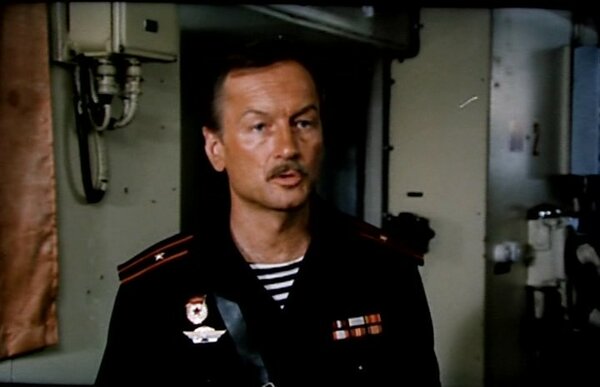 Михаил Ножкин в фильме "Одиночное плаванье" 1985г. (источник фото: ok.ru)