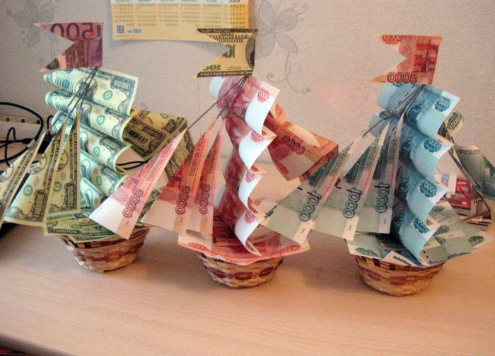 Корабли из денежных купюр. Корабли из денежных купюр.