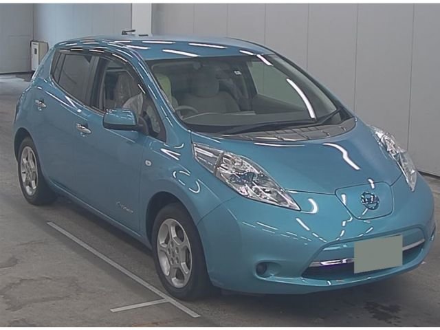 Купил семилетнюю "электричку" Nissan Leaf