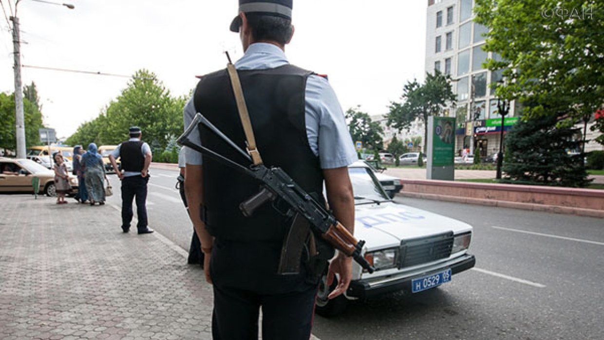 Названы подозреваемые, расстрелявшие полицейских в Дагестане