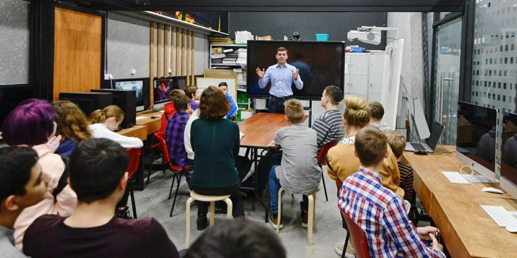 В 2019 году в школах Москвы стажировались педагоги из 109 городов России
