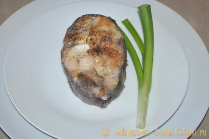 Как пожарить сома вкусно Как пожарить сома вкусно