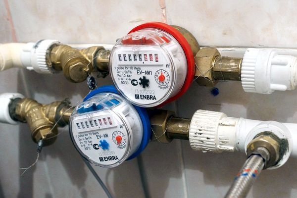 Россиян могут освободить от обязательной проверки счетчиков на воду