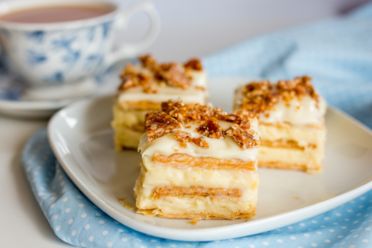 Bolo de Biscoito em Creme