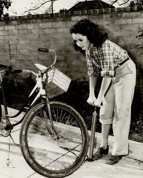 Элизабет Тейлор велосипеды, звезды, интересное, фото