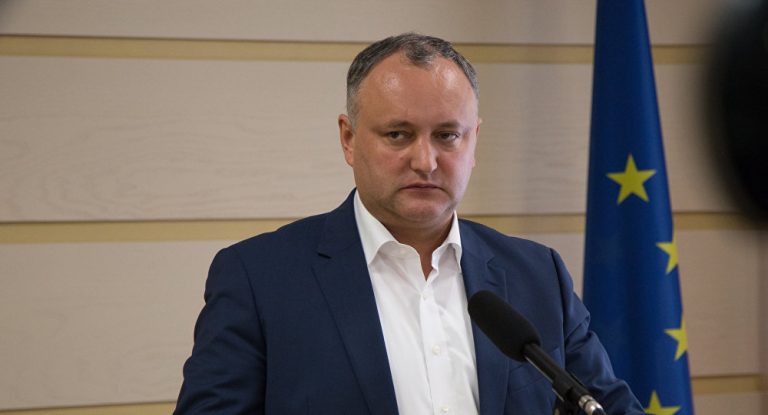 Додон осудил правительство Молдовы за высылку российских дипломатов
