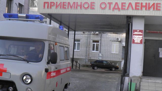 Очевидцы сообщили о коляске с ребенком, обнаруженной у поликлиники в Москве