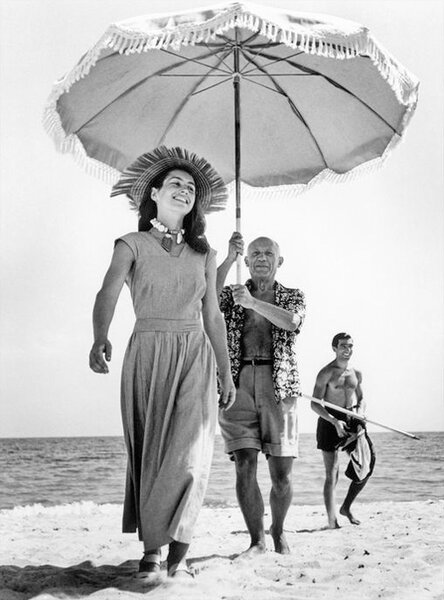 Пабло Пикассо и Франсуаза Жило, 1948. Фото, Роберт Капа. Источник: picassolive.ru