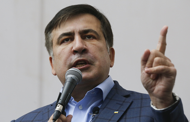 Саакашвили потребовал от Порошенко уйти в отставку