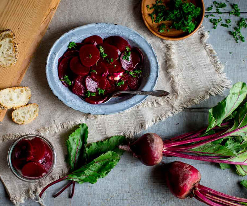 Укрепляем и чистим сосуды: 5 рецептов вкусных салатов из свеклы Укрепляем и чистим сосуды: 5 рецептов вкусных салатов из свеклы