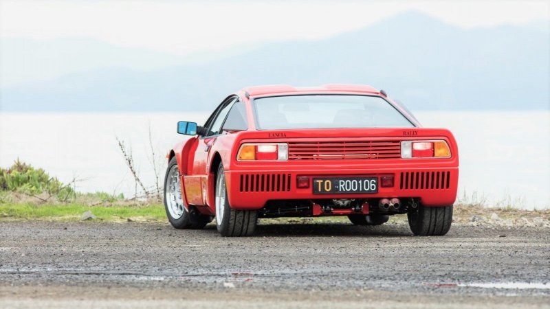 Lancia Rally 037 Stradale, построенная в начале 80-х для чемпионата мира по ралли (20 фото) Lancia Rally 037 Stradale, построенная в начале 80-х для чемпионата мира по ралли (20 фото)