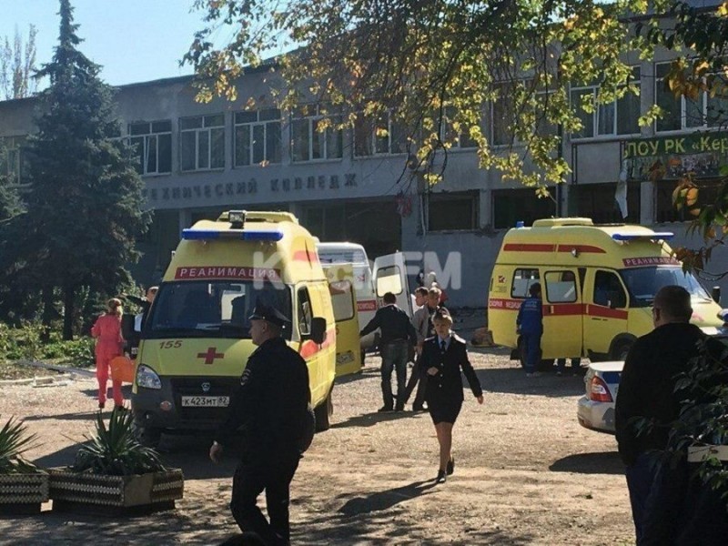 Взрыв в Керчи – теракт: кроме двух взрывов, по зданию ходили люди и добивали раненых