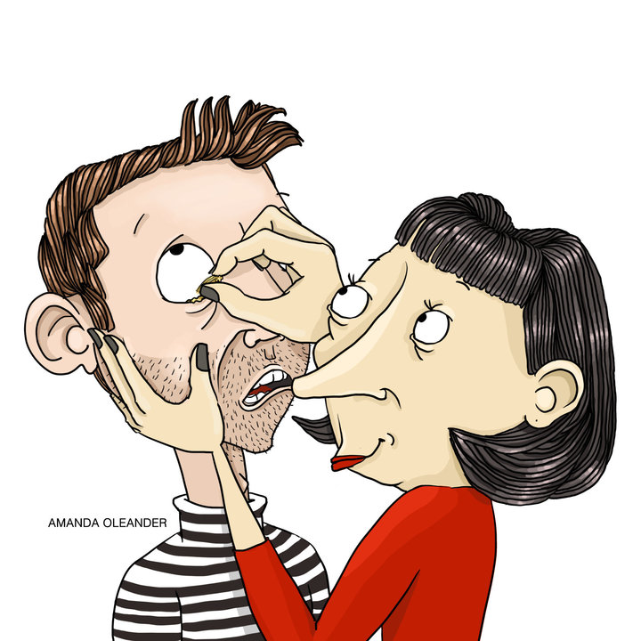 Именно так ведут себя влюблённые, когда думают, что их никто не видит