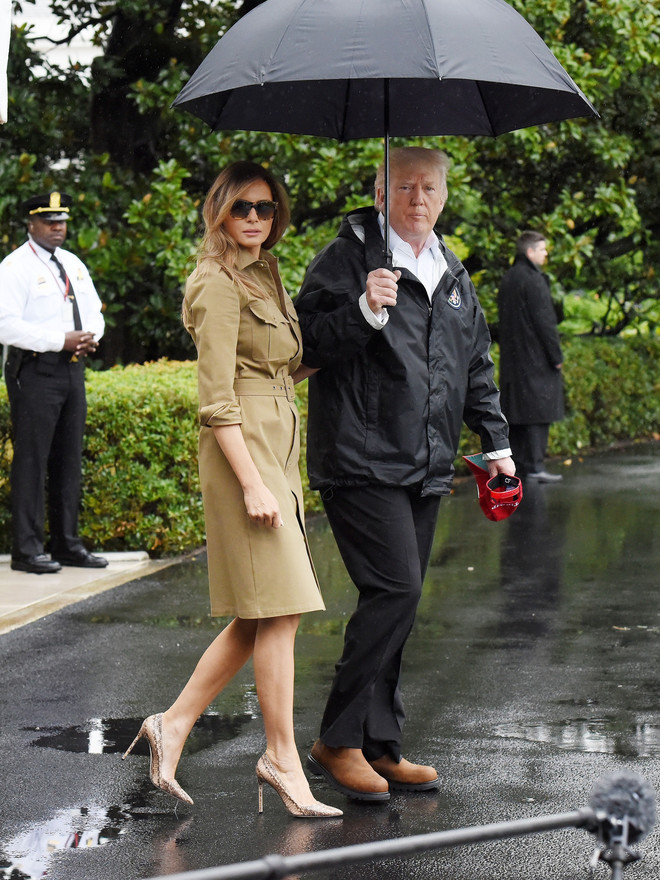 13 осенних образов Мелании Трамп, которые подходят всем (фото 4.1) 13 осенних образов Мелании Трамп, которые подходят всем (фото 5)