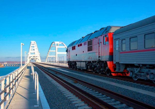 Новые маршруты в Крым: стартуют продажи билетов на поезд «Таврия»