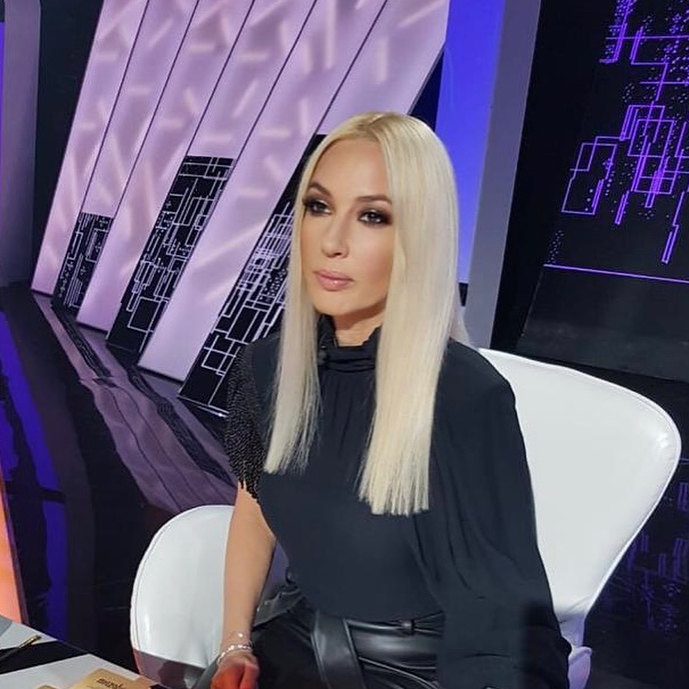 47-летняя Лера Кудрявцева призналась, что у нее аллергия на боtoкc 47-летняя Лера Кудрявцева призналась, что у нее аллергия на боtoкc