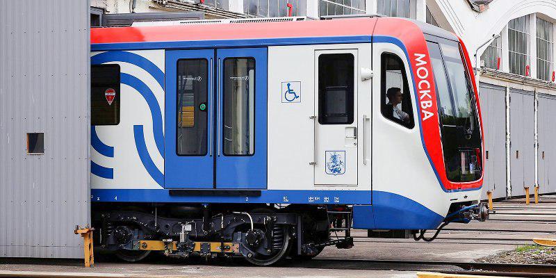 В московском метро начал курсировать тематический поезд «Город образования»