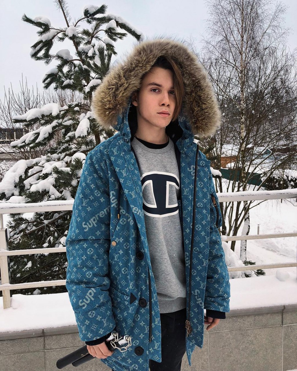 «Нелепого» 15-летнего сына Яны Рудковской высмеяли в Сети за его реальную внешность «Нелепого» 15-летнего сына Яны Рудковской высмеяли в Сети за его реальную внешность