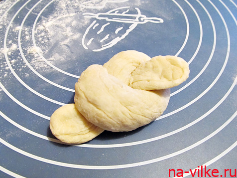 Формируем булочку