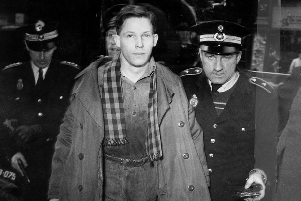 Загипнотизированный на ограбление и убийство Загипнотизированный на ограбление и убийство