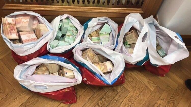 Недобровольная помощь пенсионерам