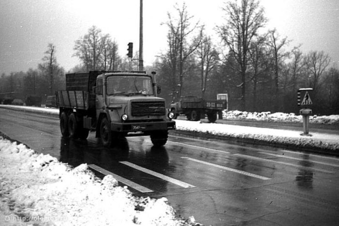 Московская кольцевая автомобильная дорога времена, знают, меняли, изображением, фотографий, подборочку, посмотрим, Давайте, перестраивали, началось, много, такое, Строительство, дорога, выглядела, знает, помнит, ездил, МКАДа