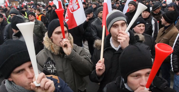 "Российский рынок заставил Польшу поплатиться за санкции!" - Польские фермеры требуют ответов "Российский рынок заставил Польшу поплатиться за санкции!" - Польские фермеры требуют ответов