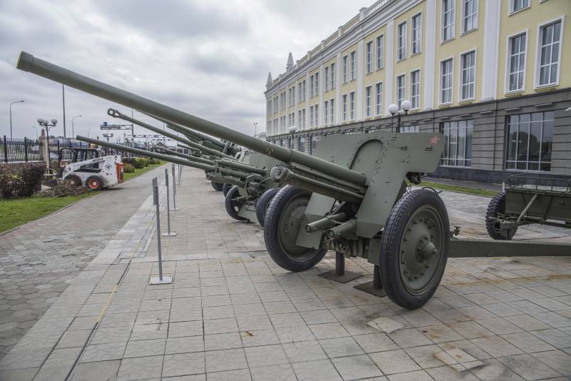 Рассказы об оружии. Ф-22. Развенчание блинного мифа Рассказы об оружии. Ф-22. Развенчание блинного мифа
