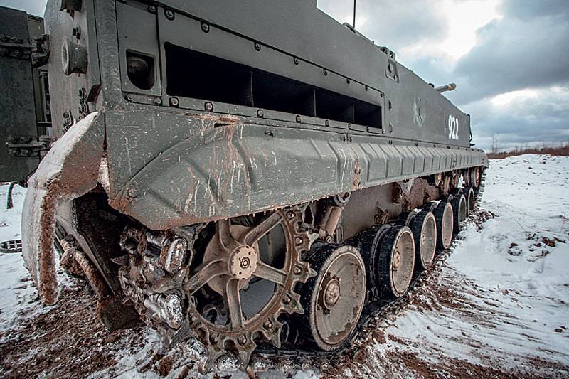 Тест-драйв БМП-3: «Попмех» за штурвалом знаменитой машины Тест-драйв БМП-3: «Попмех» за штурвалом знаменитой машины