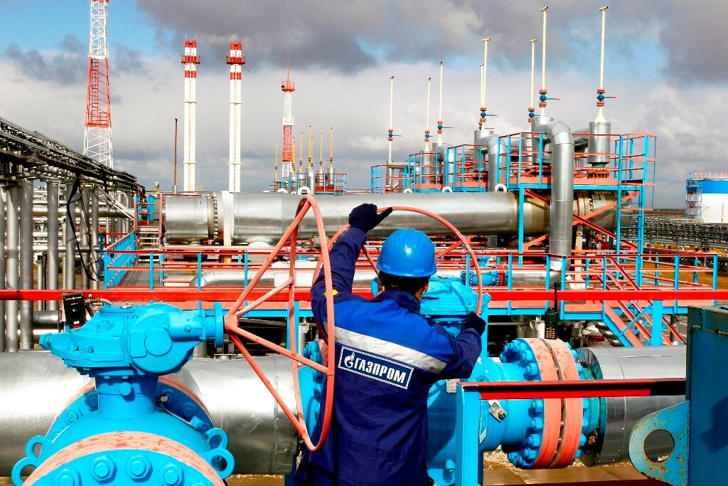 Россия строит мощную газовую империю Россия строит мощную газовую империю