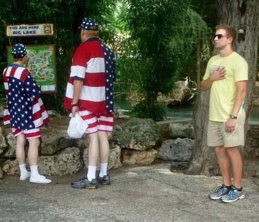 И ЭТИ ЛЮДИ НАМ ЕЩЕ ЧТО-ТО СМЕЮТ УКАЗЫВАТЬ. Тем временем в Америке