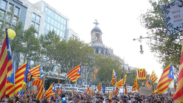 В МИД Испании назвали часть фото столкновений с полицией на референдуме 