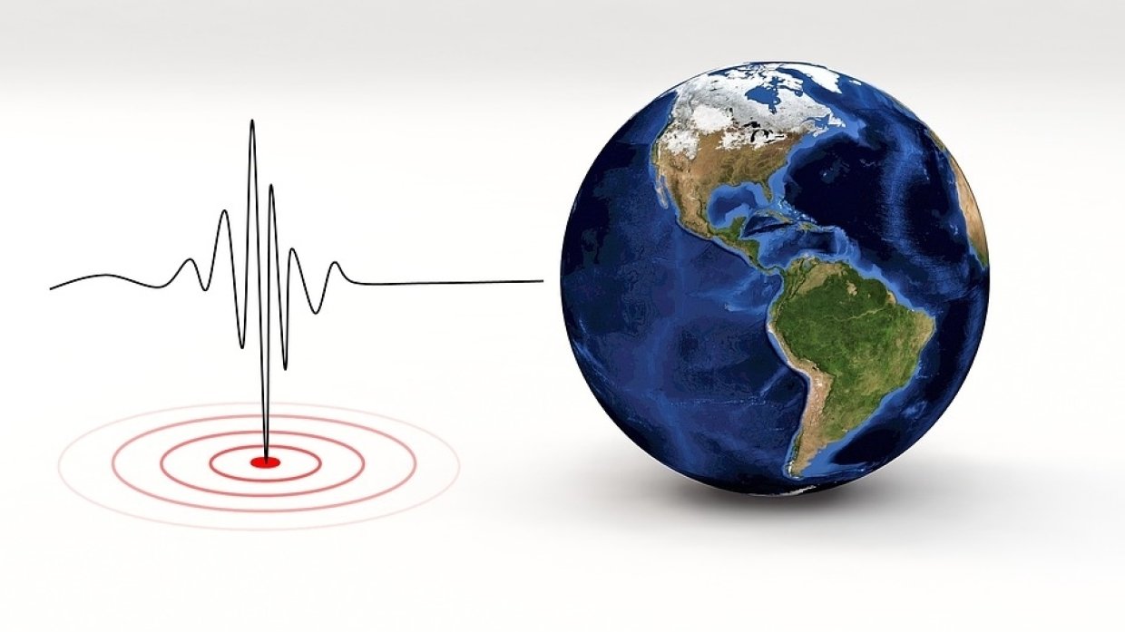 В районе Курил сейсмологи зарегистрировали два землетрясения