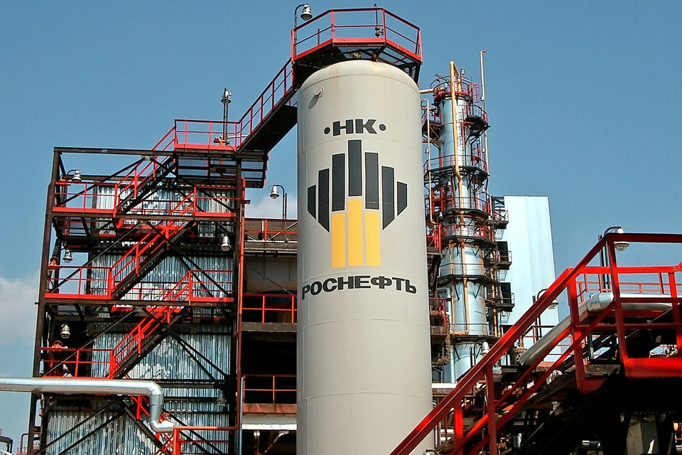 "Роснефть" восстановит загрязненные нефтью земли в Охинском и Ногликском районах