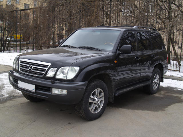 Записка на лобовом стекле автомобиля