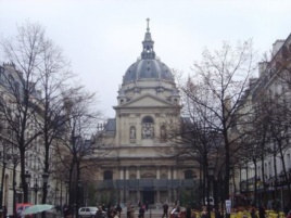 Здание Сорбонны в Латинском квартале Парижа