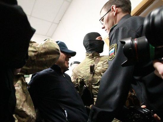 "Это Россия пришла": Васильев объяснил, почему не боится мести коррупционеров Дагестана "Это Россия пришла": Васильев объяснил, почему не боится мести коррупционеров Дагестана