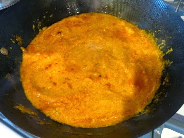 Индийские куриные тефтели с черносливом