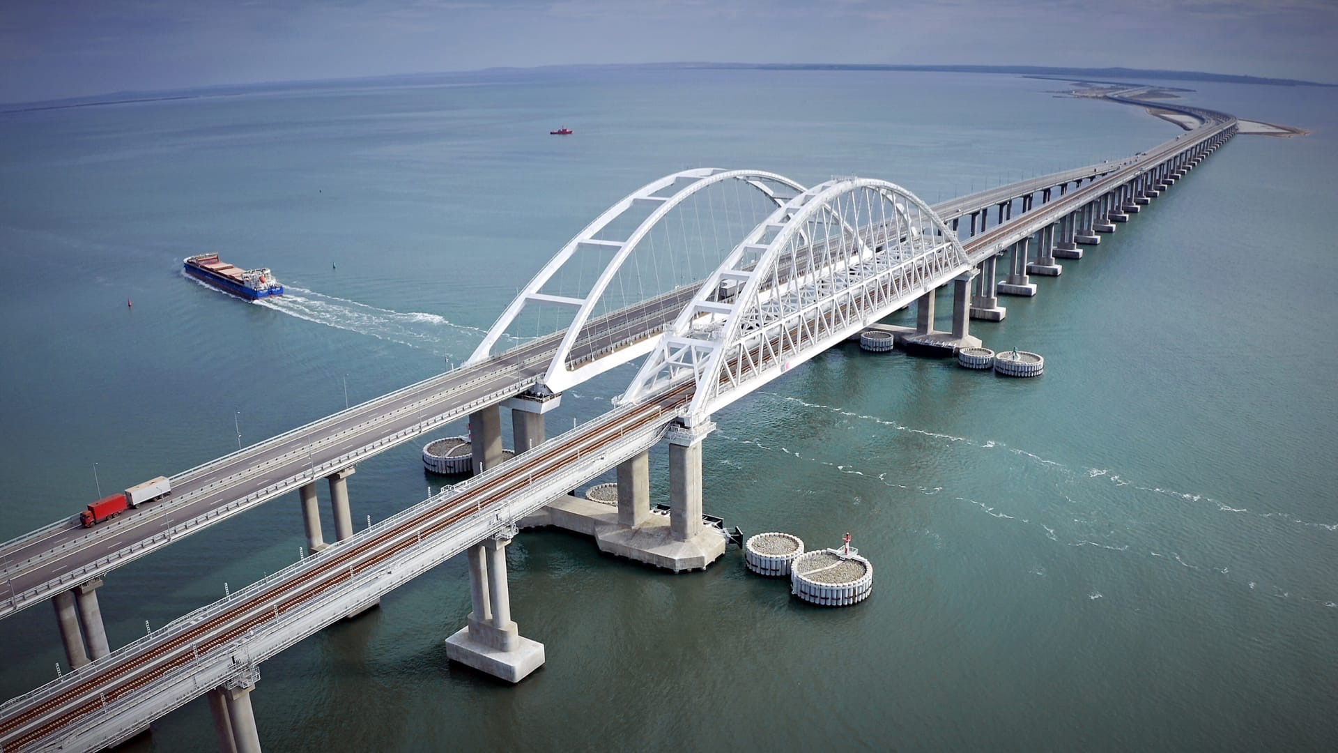 как строился крымский мост